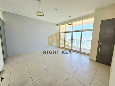SEPARATE KITCHEN // SPACIOUS STUDIO // 48K ONLY