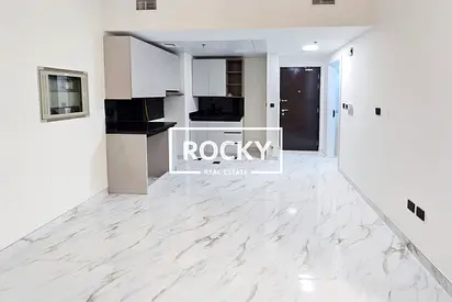 Low Floor | Fully Upgraded | Community View