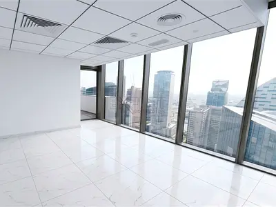 Bright & Spacious | High-Floor | Glass Partitions
