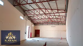 Warehouse for annual rent, 4,000 square feet.