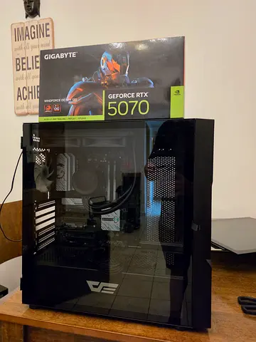 Gaming PC/ Workstation - Ryzen 9950x & RTX 5070