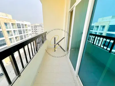 Amazing 1bedroom with 2 washroom with balcony Brnd new building fire shifting