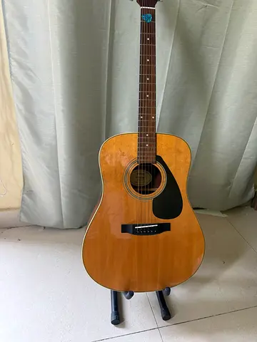 Yamaha Guitar
