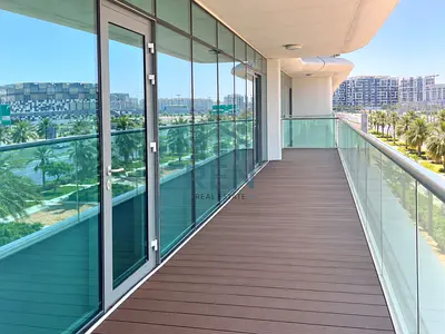 BeachFront Living | 2BR + M| Spacious | Prime Area