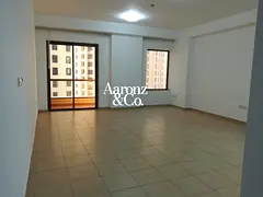 Spacious Layout | Well-sized Bedroom | Marina View