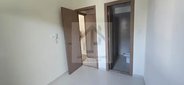 3bed / corner/ brand new/ ready to move /masters