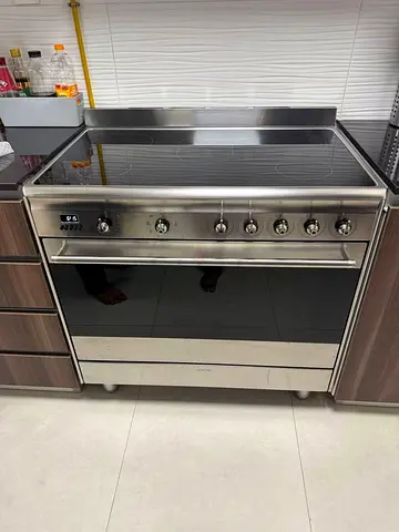 SMEG Electric Ceramic Stove 90x60 CM