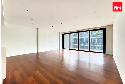 Spacious | 1 Bedroom | Boulevard Facing| Vacant