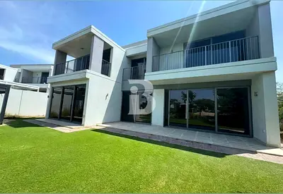 Luxury | Single Row | Good Location