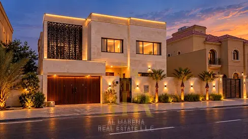 فيلا بالروضه1 عجمان تشطيب مودرن بمسبح امام المسجد مباشره شامل كهرباء ومياه تملك حر
