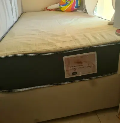 Queen-size mattress in good condition