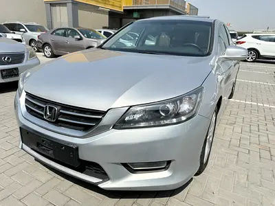 Honda Accord EX 2013 GCC Specs FULL OPTION WITH SUNROOF LIMITED VERY CLEAN CAR