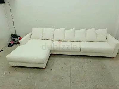 Excellent condition the loom collection lshape sofa