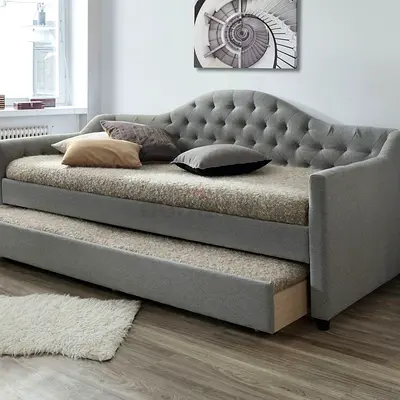 Grey tufted daybed with trundle - good condition
