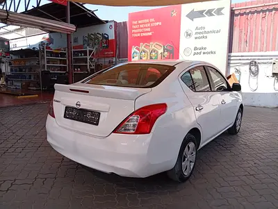 2014 Nissan SUNNY photo 10