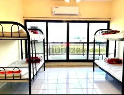 Ladies Bed space in Mutheena Deira for 550/-