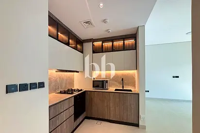 Brand New | Spacious Layout | Ready To Move In
