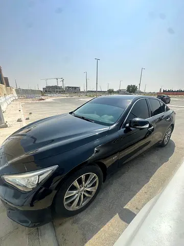 2014 Infiniti Q50 photo 1