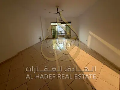 المجاز 3 – الشارقة | شقة 3 غرف وصالة مع غرفة خادمة للإيجار السنوي