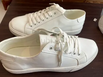 Men’s Premium-Style white Casual Sneakers | Excellent Condition