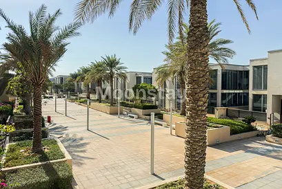 Luxury TH | Beach Access | Ideal Investment