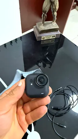 Insta360 GO Ultra