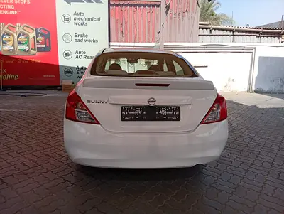 2014 Nissan SUNNY thumbnail 18