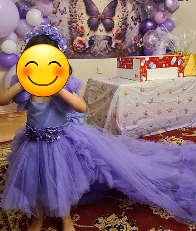 Birthday and party 3-4 years old girl dress with long train with all accessories