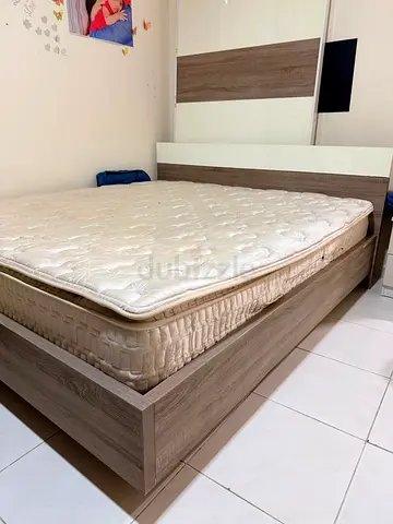 Bedroom set