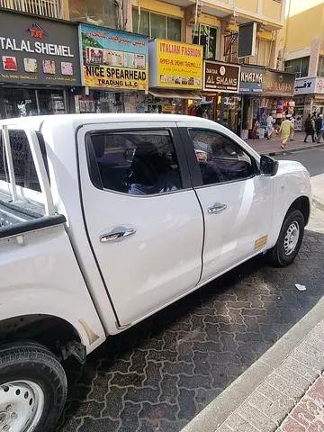 2017 Nissan NAVARA photo 1