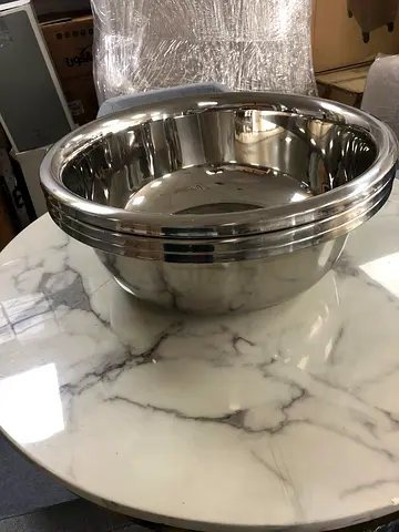 3 Stainless Steel Mixing Bowls - Good Condition [45 x 16 CM]