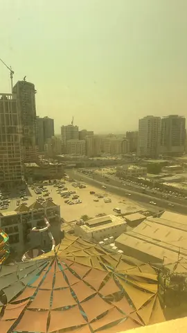 30,000 درهم سنوياً | استوديو واسع للإيجار في الراشدية 1 – برج الساعة، عجمان | بلكونة بإطلالة ومطبخ بالأجهزة الكهربائية