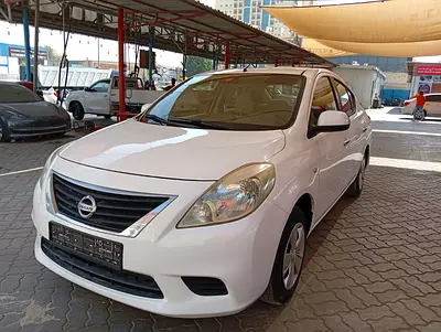 2014 Nissan SUNNY photo 1