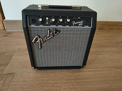 Fender amplifier 10 watt