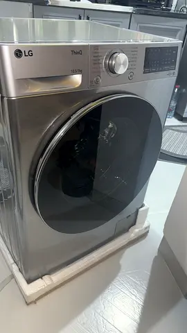 LG ThinQ Front Load Washing Machine 10.5kg - Silver (Like New) model F4V5RGP2T.