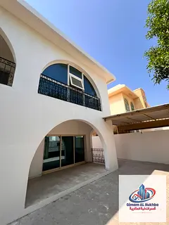 Large villa in Al Rifaa Sharjah, annual rent, 5 BR, built-in wardrobes, energy-saving AC, central ga