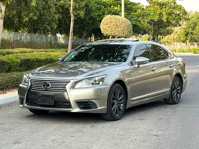 2016 Lexus LS 460 Titanium - American Specs - Excellent Condition