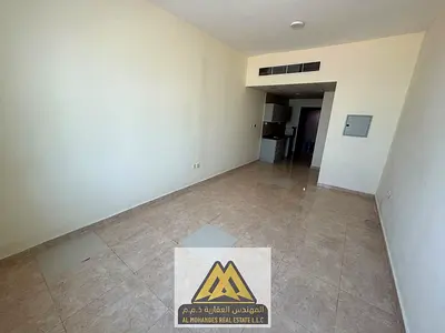 Studio for annual rent in Al Yasmin – Ajman A unique opportunity to rent a studio in the Al Yasmin area of ​​Ajman, featuring a practical design and a
