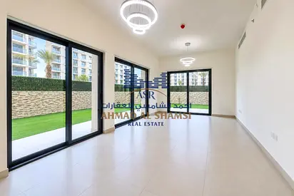 3BHK with Luxurious Private Lawn | Waterfront Community | 3 Parking & All Amenities