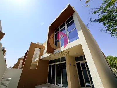 Corner Unit | Vacant | Vastu Compliant