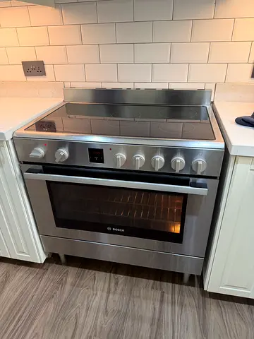 Bosch 90x60cm Stainless Steel Electric cooker same like new condition