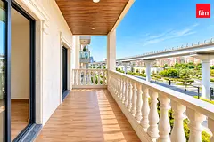 Near To Metro | Chiller Free | Close To Arcadia