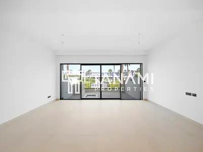 Single Row | Near Lagoon | Ready to Move