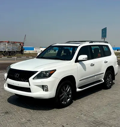 Lexus LX 570 Sport 2015 | GCC Specs | Pristine Condition
