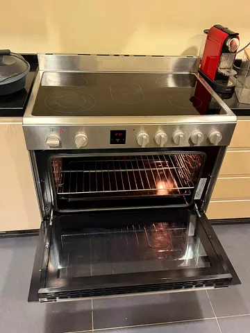 Bosch 5 Hobs Electric Stove 90cm