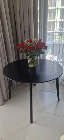4 Seater Dining Table Homecenter with chair