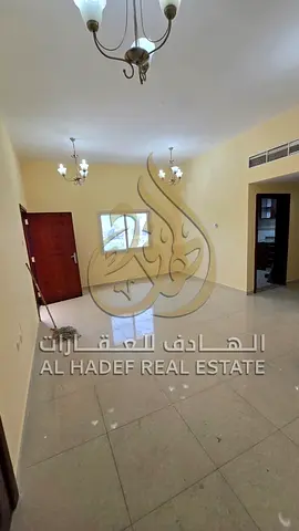 شقة غرفتين وصالة للإيجار السنوي في النعيمية 1 – عجمان | على شارع الاتحاد مباشرة موقع استراتيجي بالقرب من مدرسة الحكمة | بلكونة وخزائن بالحائط | الدفع