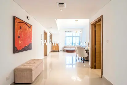 High Floor | Large Layout | Dual Views