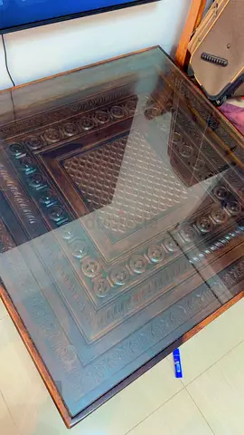 Coffee table with 3 seats