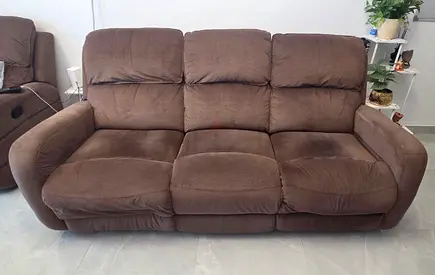 Final price 500 pick up immediately- Recliner Sofa Set 3-Seater & 2-Seater